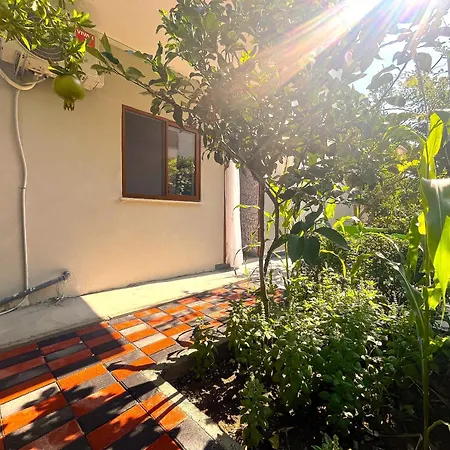 Apartmanhotel In Jonis House Vlora