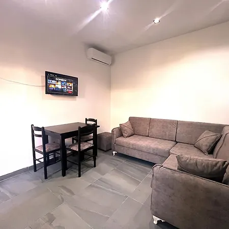 In Jonis House Vlore