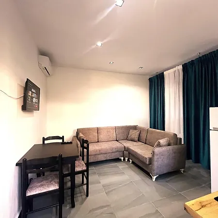 In Jonis House * Vlorë